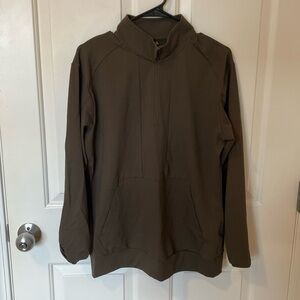 Athletic half zip up